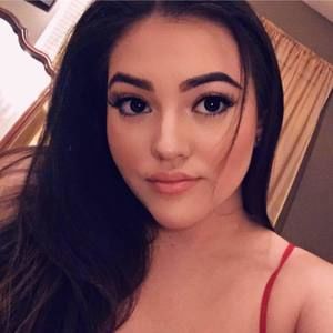 Meet your Posher, Julianna